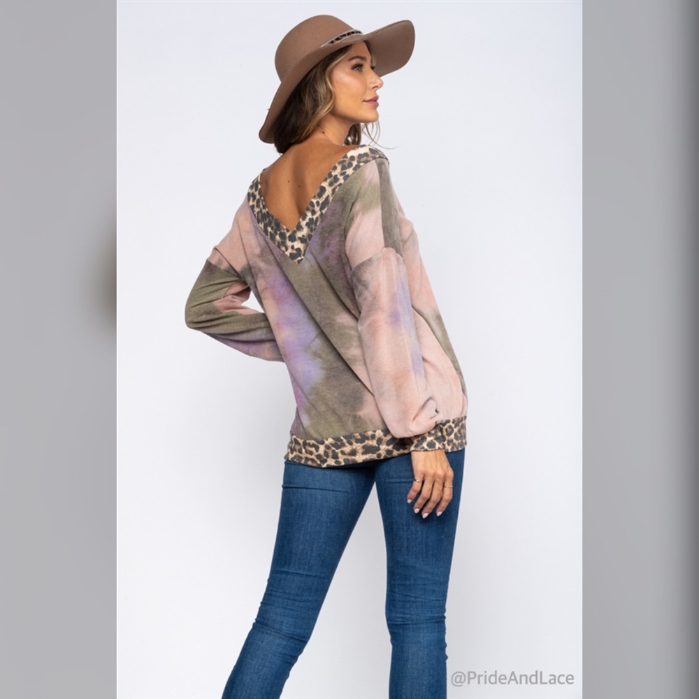 LAST 2️⃣ MAUVE LILAC TIE DYE ANIMAL PRINT KNIT TOP - Picture 3 of 7